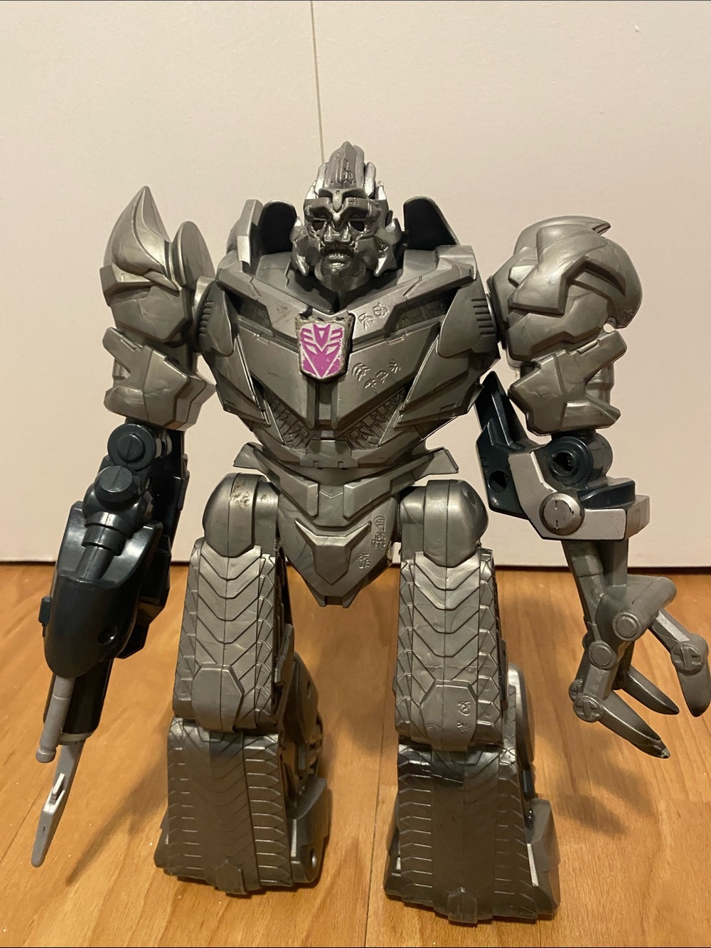 2009 Hasbro Transformers Megatron toy with sound